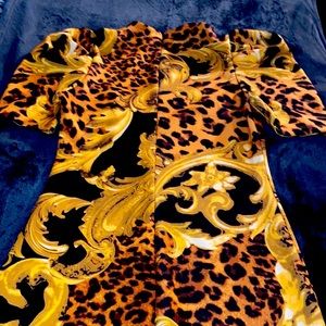 Fashion Nova gold paisley print midi dress sz medium